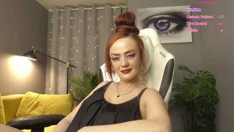 MeganieX online show from 5, 12, 2025