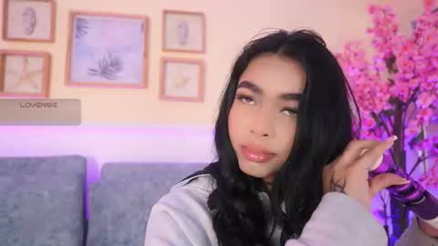 Snapshot of meganlowell chatting on 10, 7, 2026 Megan Lowell online show from 10, 7, 2026