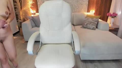 Megan  online show from 16, 12, 2025