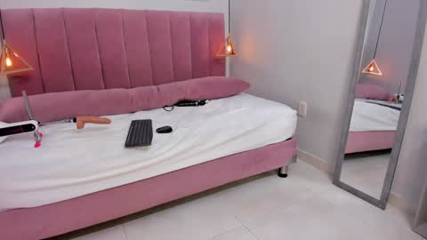 Megan  online show from 30, 1, 2025