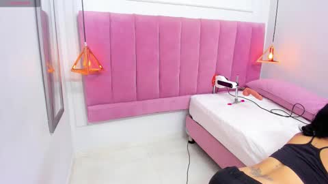 Megan  online show from 11, 10, 2025