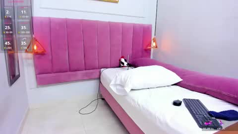 Megan  online show from 25, 10, 2025