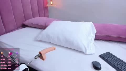 Megan  online show from 27, 3, 2026