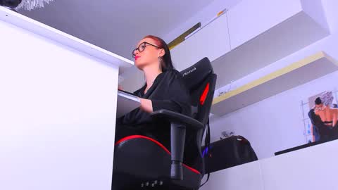 Megan online show from 24, 9, 2025