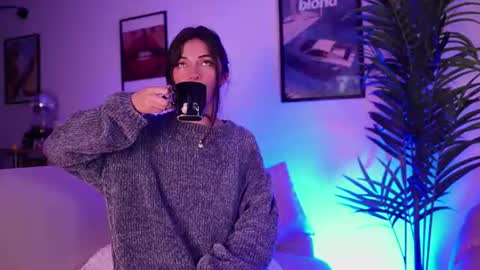 Snapshot of megga_bluee chatting on 9, 8, 2026 megga_bluee online show from 9, 8, 2026