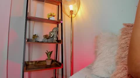 Meggan online show from 6, 3, 2025