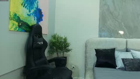 MEGGAN LUXX online show from 3, 8, 2026