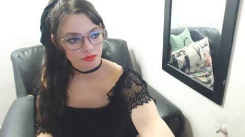 Snapshot of meghan_cherrys chatting on 10, 1, 2025 meghan online show from 10, 1, 2025