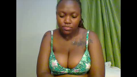 Snapshot of meghan_spice chatting on 14, 9, 2025 meghan_spice online show from 14, 9, 2025
