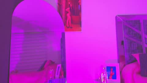 meghann_sweet online show from 12, 9, 2025