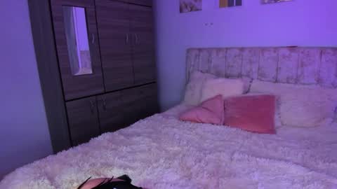 IG soymeily oficial  online show from 7, 11, 2025