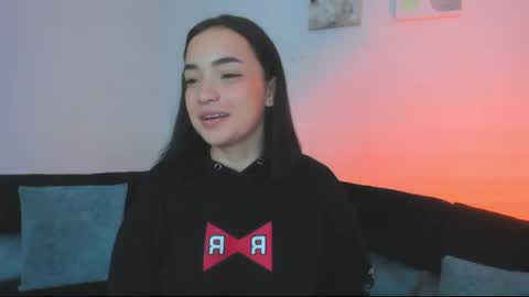 IG soymeily oficial  online show from 15, 4, 2026