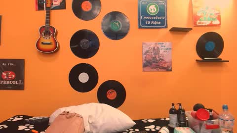 MEIS online show from 21, 11, 2025