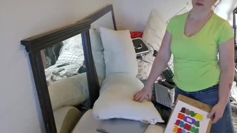 Snapshot of mejimbo chatting on 12, 3, 2025 mejimbo online show from 12, 3, 2025