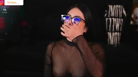 Snapshot of melanie_nyx chatting on 18, 5, 2026 Mel online show from 18, 5, 2026