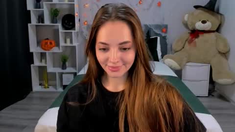 MelanieAlves online show from 14, 10, 2025