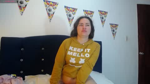 Snapshot of melanieparker20 chatting on 16, 7, 2026 Melanie Parker online show from 16, 7, 2026