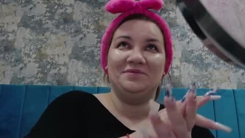 melanniebrown online show from 9, 1, 2025