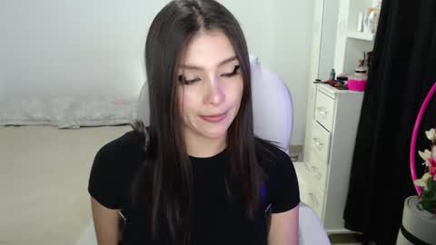 Melannie online show from 4, 10, 2025