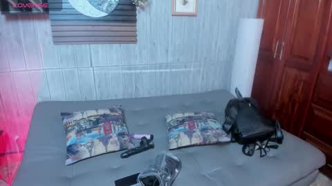 Melany online show from 17, 12, 2025