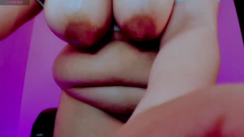 Snapshot of meleys_1 chatting on 4, 1, 2025 amelia  online show from 4, 1, 2025