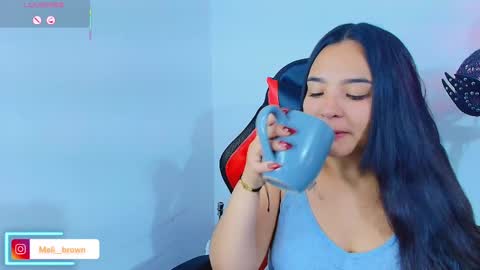    Independent model online show from 21, 11, 2025