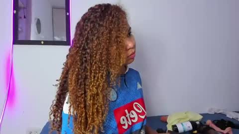 Snapshot of melinamartins chatting on 4, 6, 2026 M E L I N A online show from 4, 6, 2026