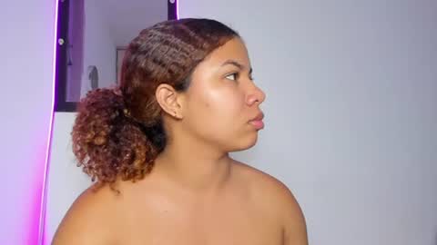 Snapshot of melinamartins chatting on 14, 6, 2026 M E L I N A online show from 14, 6, 2026