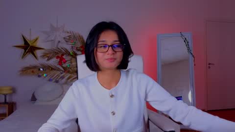 Snapshot of melisa_vong chatting on 2, 1, 2025 Victoria online show from 2, 1, 2025