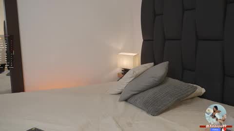 On vacation until Monday online show from 21, 11, 2025