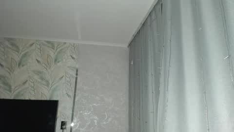 Snapshot of melissa__ray chatting on 4, 2, 2025 Melissa Ray online show from 4, 2, 2025