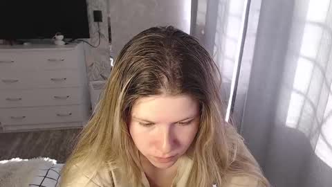 Snapshot of melissa__ray chatting on 3, 3, 2025 Melissa Ray online show from 3, 3, 2025