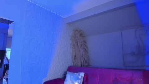 M E L I S S A  online show from 11, 2, 2026