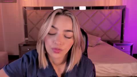Snapshot of melissamoore_ chatting on 9, 5, 2026 Call me Meli online show from 9, 5, 2026