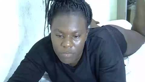 Snapshot of mellanine_ebony chatting on 18, 2, 2026 mellanine_ebony online show from 18, 2, 2026