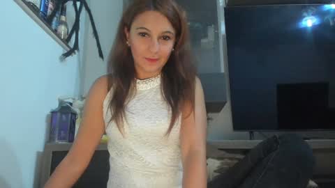 Snapshot of mellbell_ chatting on 10, 10, 2025 MellyMell online show from 10, 10, 2025