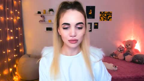 Snapshot of mellifluoustess chatting on 25, 12, 2024 Tessa online show from 25, 12, 2024