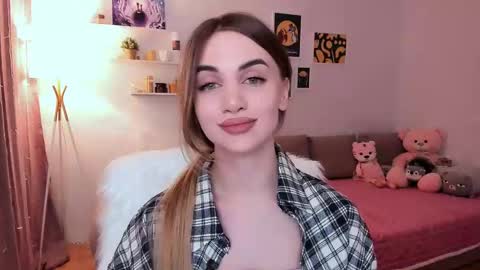 Snapshot of mellifluoustess chatting on 6, 3, 2025 Tessa online show from 6, 3, 2025