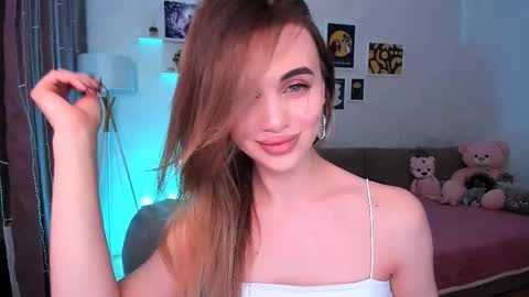 Snapshot of mellifluoustess chatting on 9, 3, 2025 Tessa online show from 9, 3, 2025