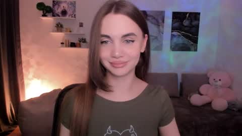 Snapshot of mellifluoustess chatting on 7, 5, 2026 Tessa online show from 7, 5, 2026