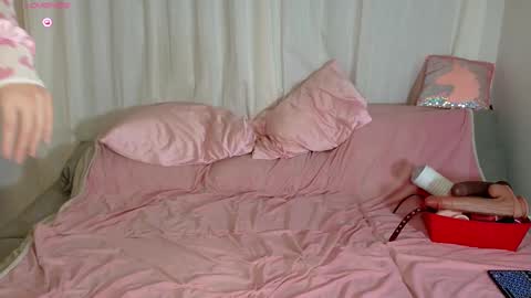 Snapshot of mellowditz chatting on 12, 11, 2025 Melody Day online show from 12, 11, 2025