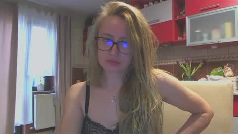 Melly online show from 11, 3, 2025