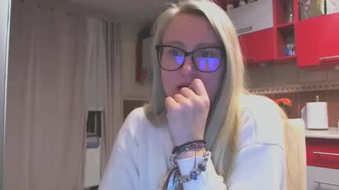 Snapshot of melly_rosey chatting on 6, 2, 2026 Melly online show from 6, 2, 2026