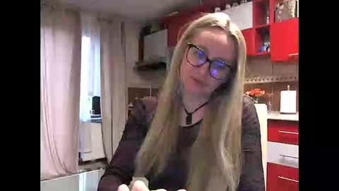 Snapshot of melly_rosey chatting on 10, 2, 2026 Melly online show from 10, 2, 2026