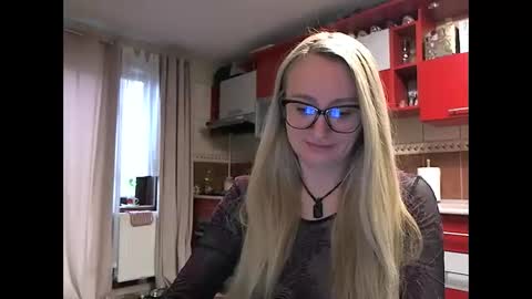 Snapshot of melly_rosey chatting on 13, 2, 2026 Melly online show from 13, 2, 2026