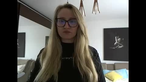 Snapshot of melly_rosey chatting on 21, 2, 2026 Melly online show from 21, 2, 2026