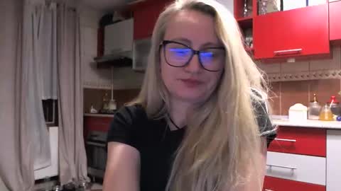 Snapshot of melly_rosey chatting on 22, 2, 2026 Melly online show from 22, 2, 2026