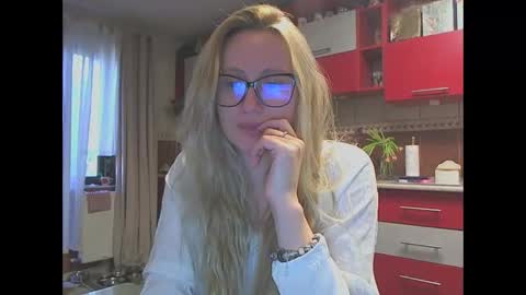 Melly online show from 10, 3, 2026