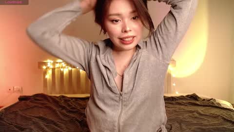 Mel online show from 2, 1, 2025