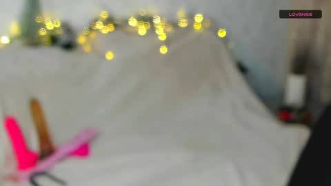 Snapshot of melmooon chatting on 28, 12, 2024 MelMooon online show from 28, 12, 2024